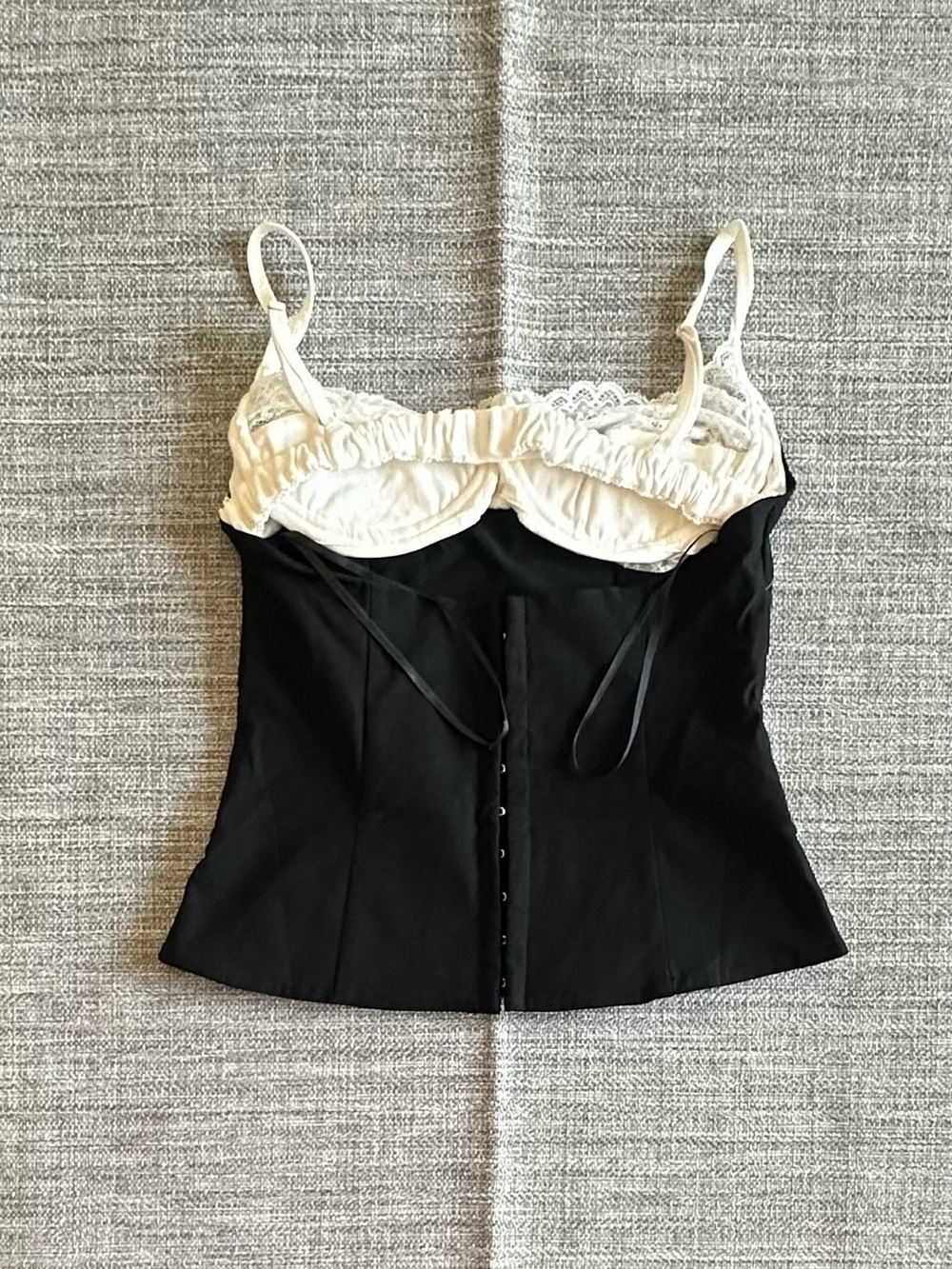 Princess Polly Renaissance Corset Lace Top Black / White Sz 4 - Picture 3 of 4